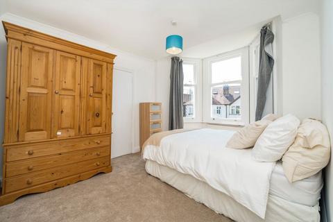 2 bedroom flat for sale, Prebend Gardens, London W6
