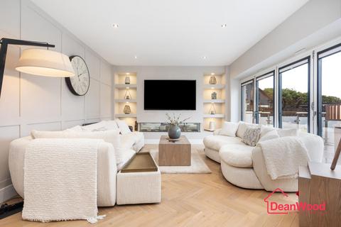 undefined, 14, Marathon Road, Douglas