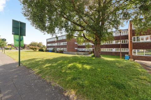 Moordown Avenue, SOLIHULL