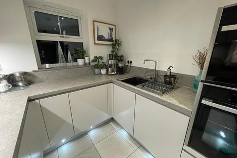 2 bedroom semi-detached house for sale, Sark Court, Leeds