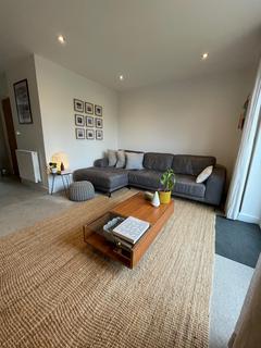 2 bedroom semi-detached house for sale, Sark Court, Leeds