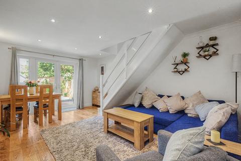 2 bedroom semi-detached house for sale, Broadfields Oxford OX4 6LP