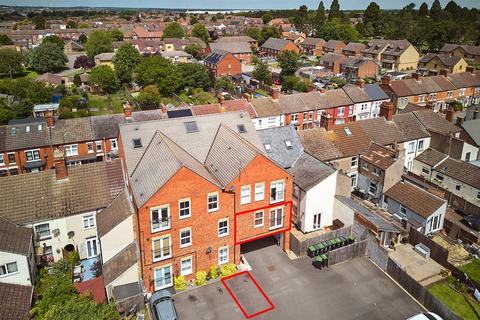 2 bedroom flat to rent, Harborough Place, Rushden