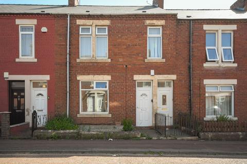 2 bedroom flat for sale, Portland Street, Gateshead NE10