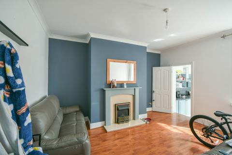 2 bedroom flat for sale, Portland Street, Gateshead NE10
