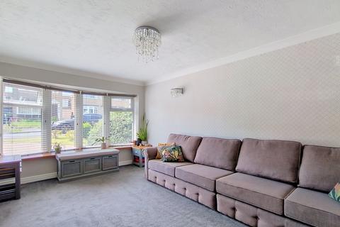 3 bedroom detached house for sale, Rooks Avenue, Cleckheaton, West Yorkshire, BD19