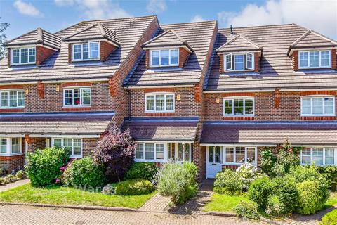 3 bedroom terraced house for sale, Cowdreys, Tonbridge TN9
