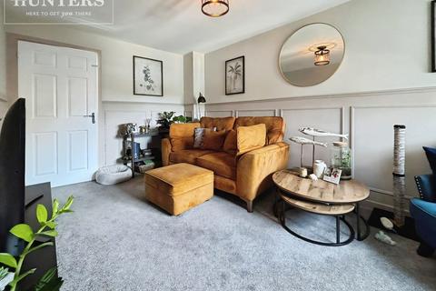 2 bedroom semi-detached house for sale, Kestrel Avenue, Barnsley