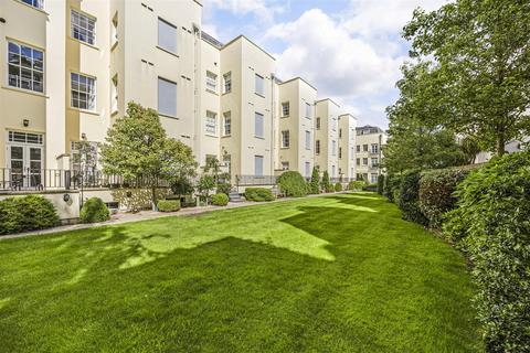 3 bedroom apartment for sale, The Broadwalk, Imperial Square, Cheltenham