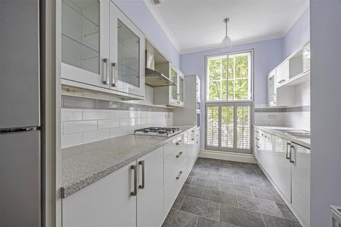 3 bedroom apartment for sale, The Broadwalk, Imperial Square, Cheltenham