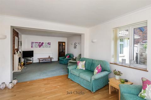 undefined, Higham Lane, Tonbridge
