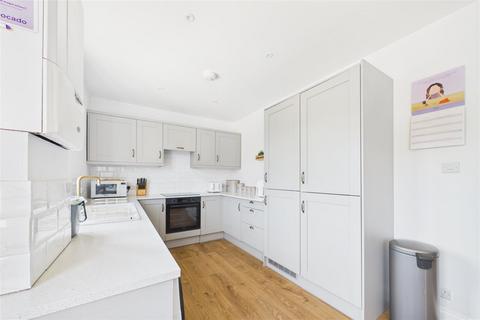 3 bedroom semi-detached house for sale, St. Pauls Road, Chichester