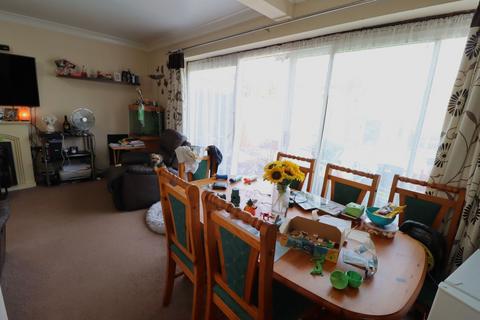 4 bedroom semi-detached house for sale, Lower Road, Hullbridge, Hockley, SS5