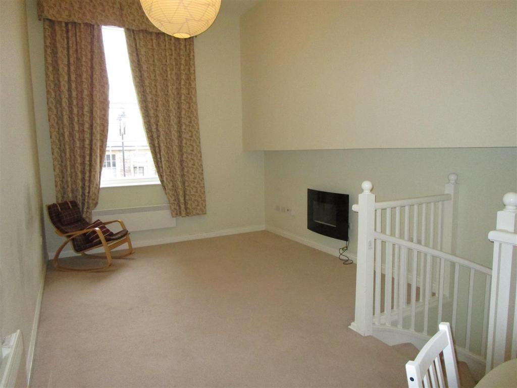 Apartment in Bristol, Ashley Down - View 2