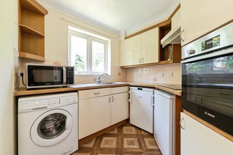 1 bedroom flat for sale, Station Road, LETCHWORTH GARDEN CITY