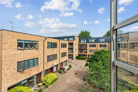 Mildmay Avenue, London, N1