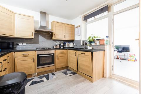 3 bedroom end of terrace house for sale, Stroud Road, Patchway, Bristol