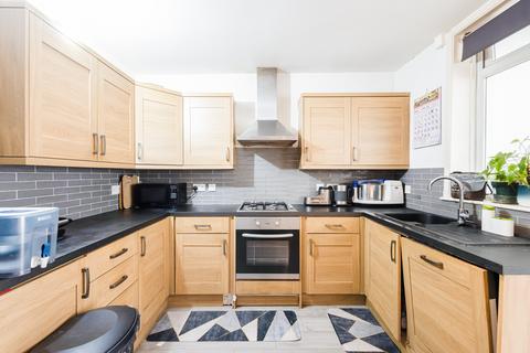 3 bedroom end of terrace house for sale, Stroud Road, Patchway, Bristol