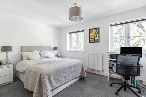 2 bedroom semi-detached house for sale, Juniper Close, Wrecclesham, Farnham, Surrey, GU10