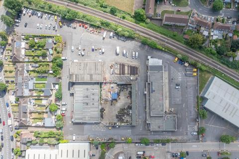 Warehouse to rent, 277 Lincoln Rd Enfield EN1 1SY