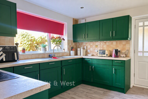 3 bedroom detached house for sale, Trelawne Drive, Cranleigh GU6
