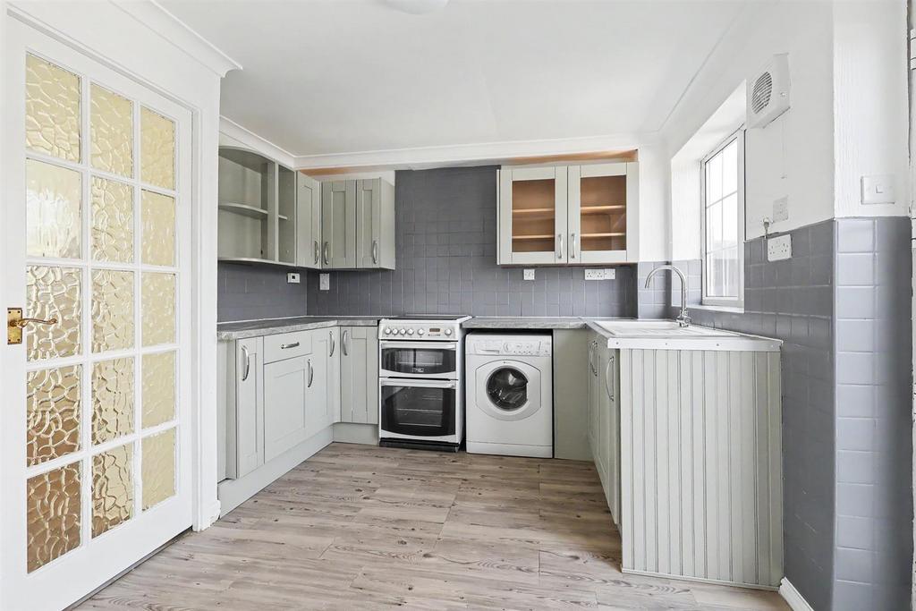 Spinningdale, Arnold, Nottingham - View 2