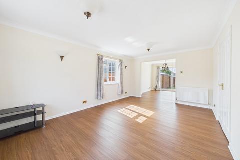 4 bedroom detached house to rent, Welby Crescent, Winnersh, Wokingham, Berkshire, RG41