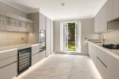 3 bedroom detached house for sale, Oakley Gardens London SW3