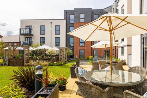 2 bedroom retirement property to rent, Connaught Close, Stratford Road, Shirley B90