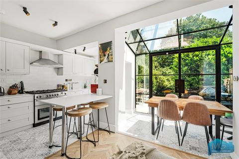 Lankaster Gardens, East Finchley, London, N2