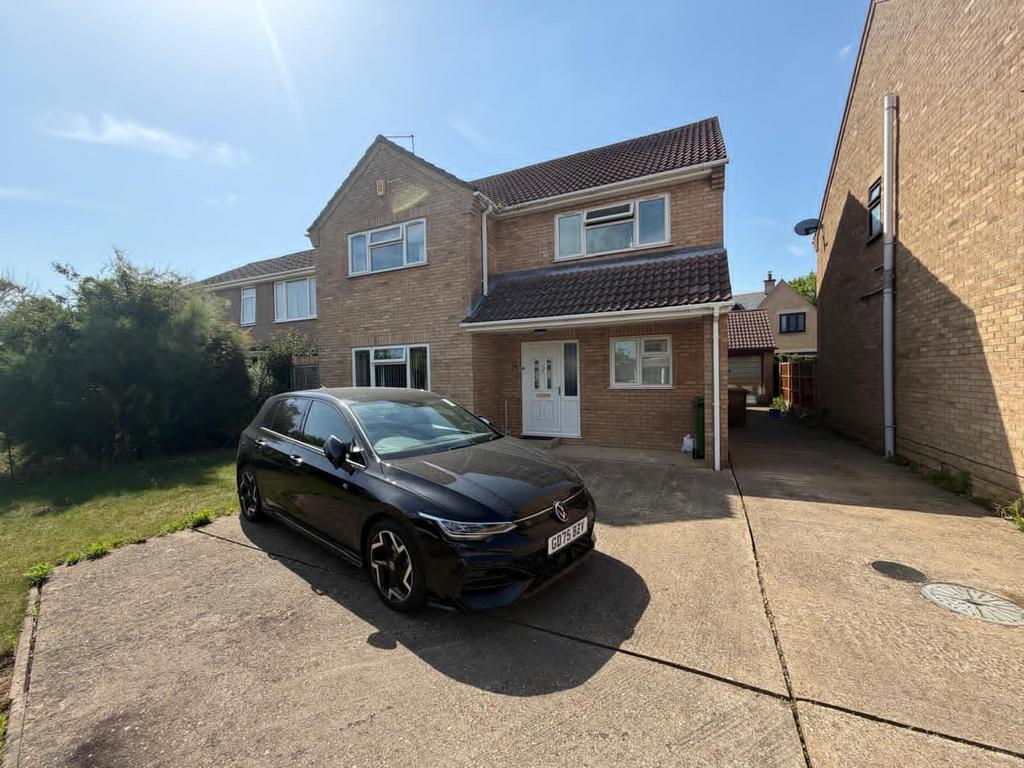 5 bedroom detached house to rent