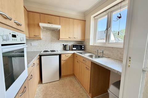 1 bedroom retirement property for sale, 48 Hazledine Court, Longden Coleham, Shrewsbury, SY3 7BS