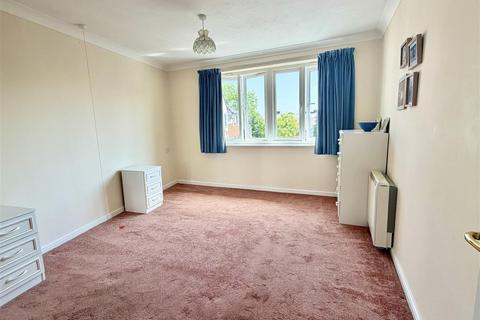 1 bedroom retirement property for sale, 48 Hazledine Court, Longden Coleham, Shrewsbury, SY3 7BS