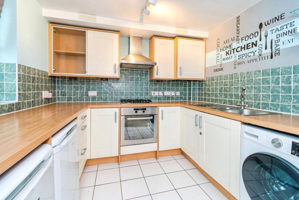 Apartment in Southampton - View 4