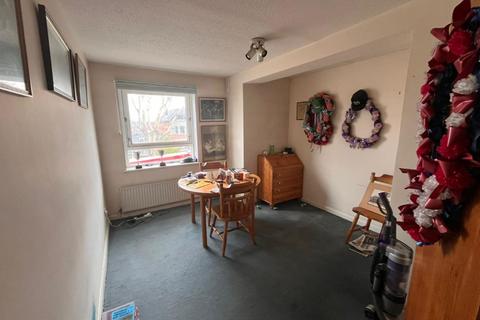 2 bedroom flat for sale, Flat 6 Park View Court, 90 Chinbrook Road, Grove Park, London, SE12 9TF