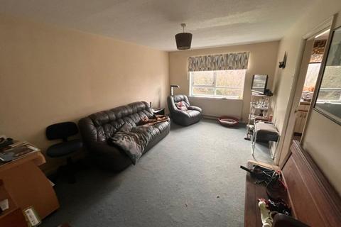 2 bedroom flat for sale, Flat 6 Park View Court, 90 Chinbrook Road, Grove Park, London, SE12 9TF