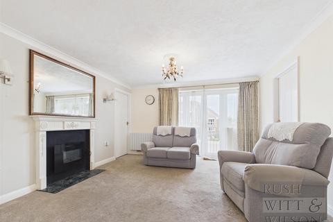1 bedroom retirement property for sale, St. Martins Way, Battle