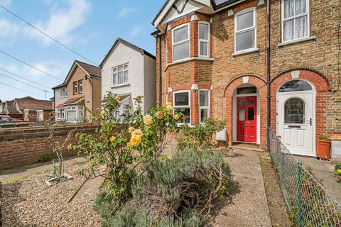 Salcombe Road, Ashford, TW15