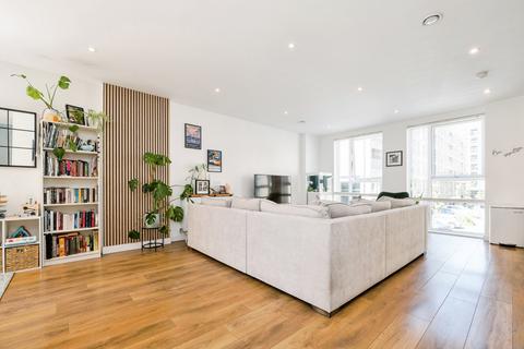 2 bedroom flat for sale, Mahindra Way, Beckton, London, E6