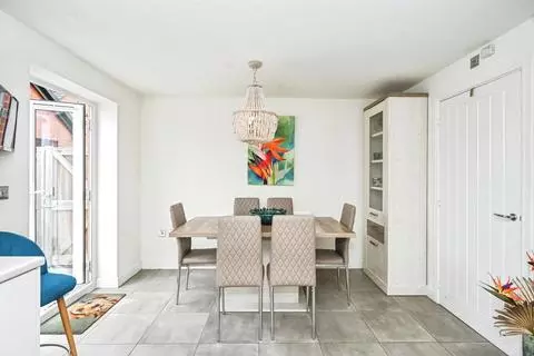 4 bedroom detached house for sale - Widok 4