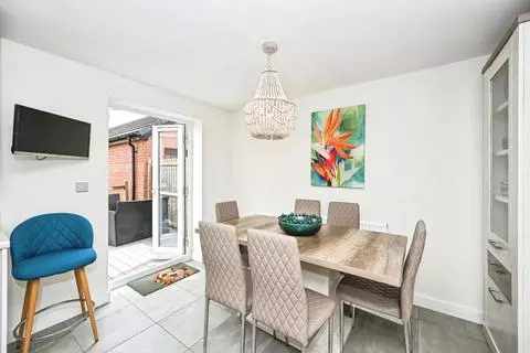 4 bedroom detached house for sale - Widok 5