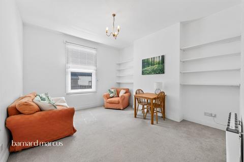 1 bedroom flat for sale, East Street, EPSOM