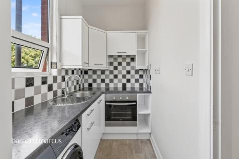 1 bedroom flat for sale, East Street, EPSOM