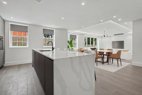 undefined, 32 Green Lane, Cobham, KT11