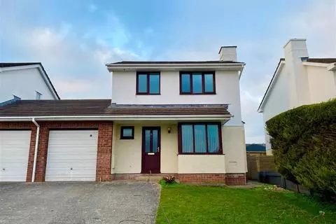 3 bedroom detached house to rent,