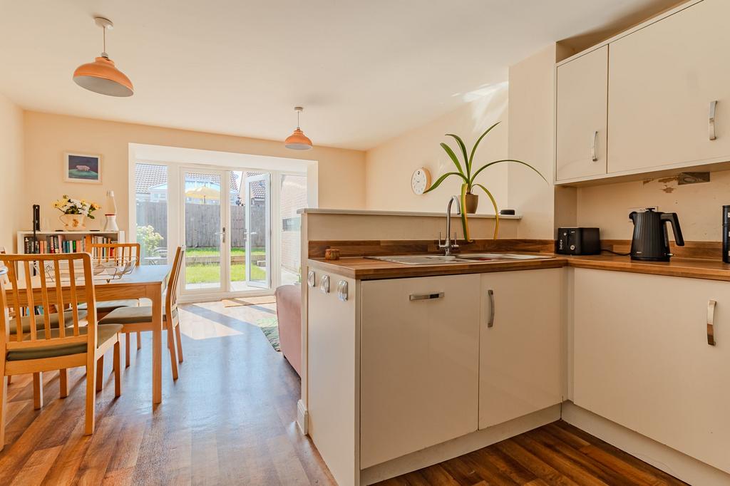 House in Blaby, Glenfields - View 2
