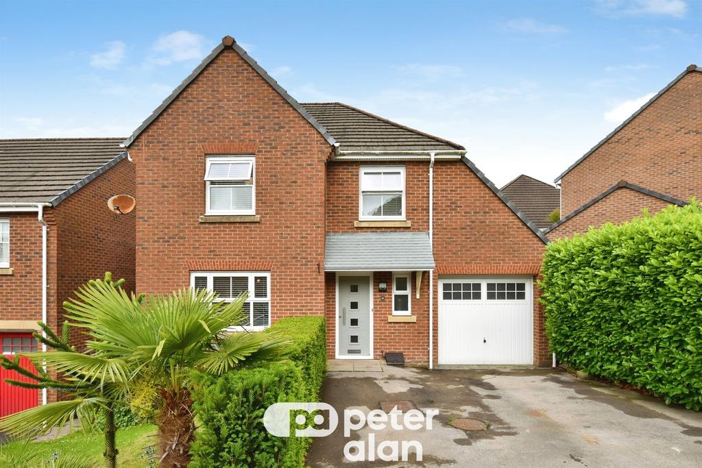 4 bedroom detached house for sale
