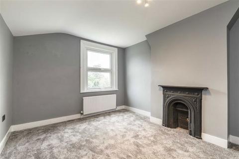 2 bedroom flat to rent, Drakefell Road, London SE4