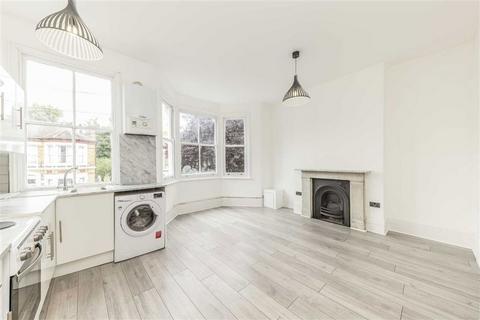 2 bedroom flat to rent, Drakefell Road, London SE4