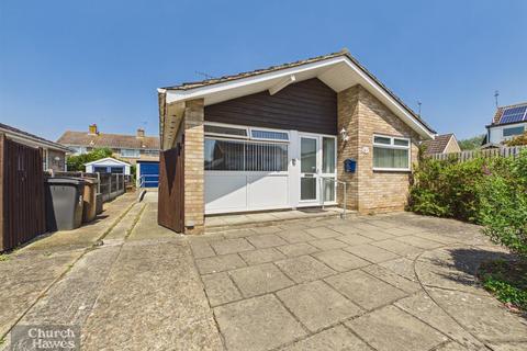 2 bedroom detached bungalow for sale, Foulgar Close, South Woodham Ferrers